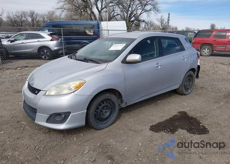 2009 Toyota Matrix S z USA, uszkodzony, nr VIN 2T1KE40E19C021665